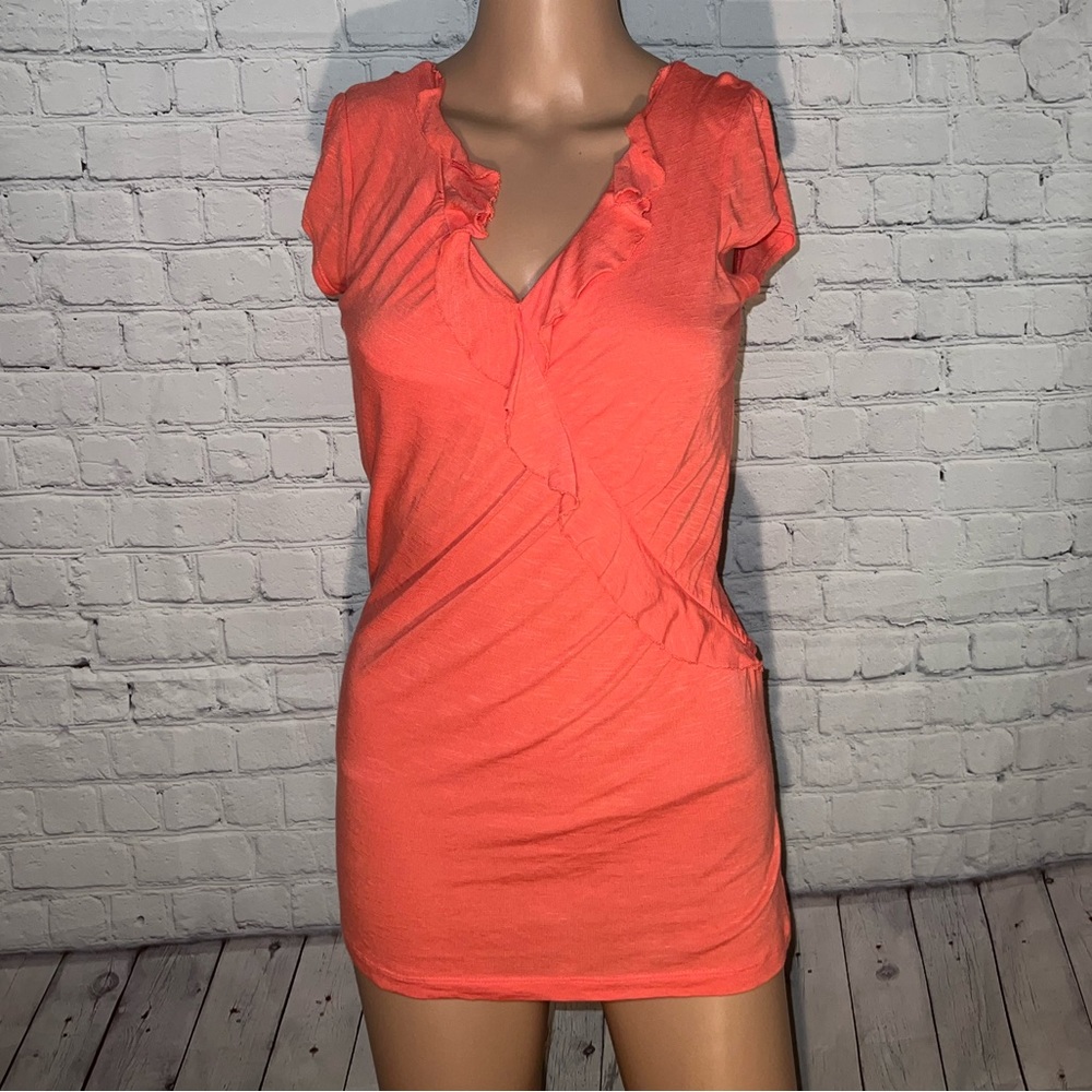 Candies Orange Ruffled top size M fits like a small